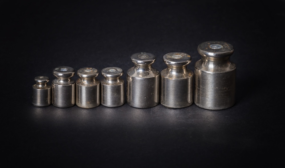 a-set-of-small-metal-weights-2023-11-27-05-34-29-utc.JPG